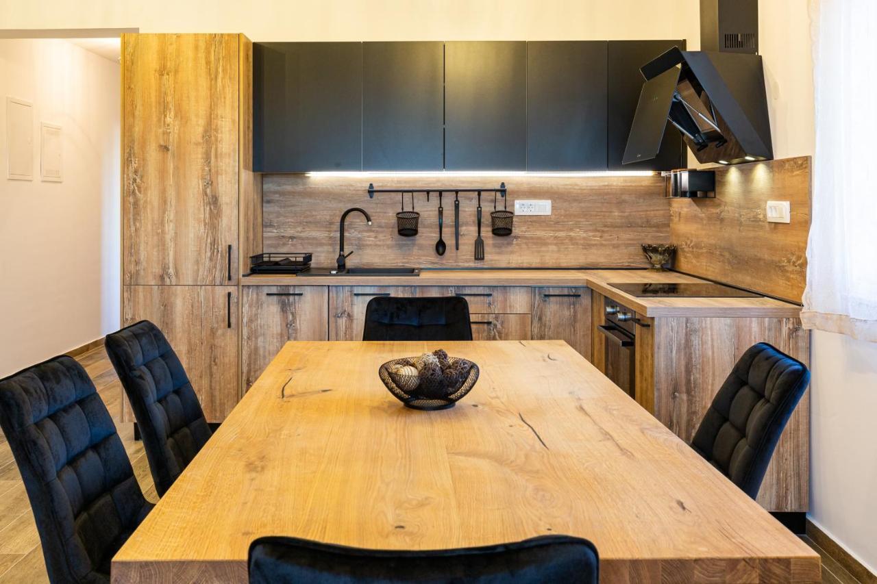 Oliva Vallis Apartment